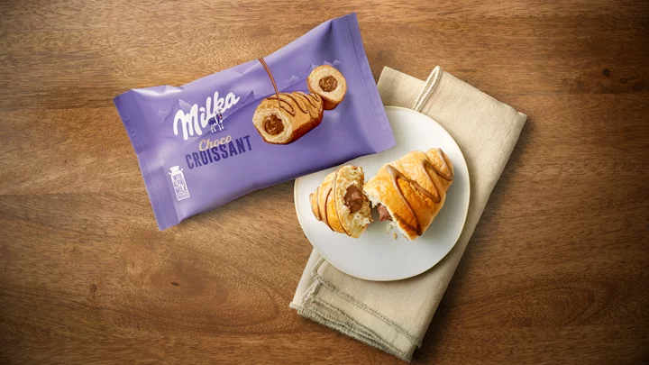 MILKA vstupuje do segmentu baleného pečiva s revoluční novinkou - CHOCO CROISSANTEM plným jemné čokolády z alpského mléka