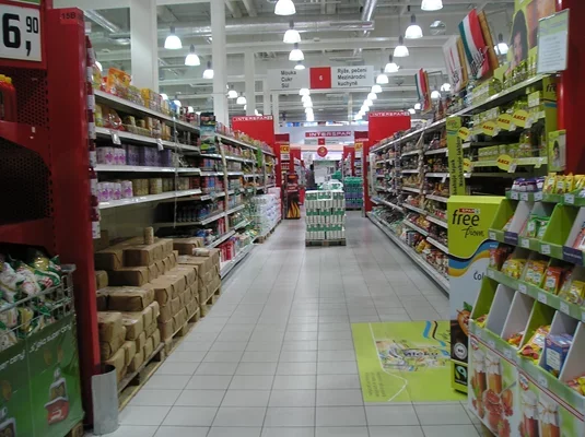 POPAI CE dlouhodobě realizuje a koordinuje projekty, které zkoumají 
účinnost  marketingové komunikace v místech prodeje, analyzují nákupní 
chování a rovněž se zabývají analýzou trhu in-store komunikace 
z hlediska jeho objemu, struktury i z hlediska postojů zadavatelů 
reklamy a maloobchodu.